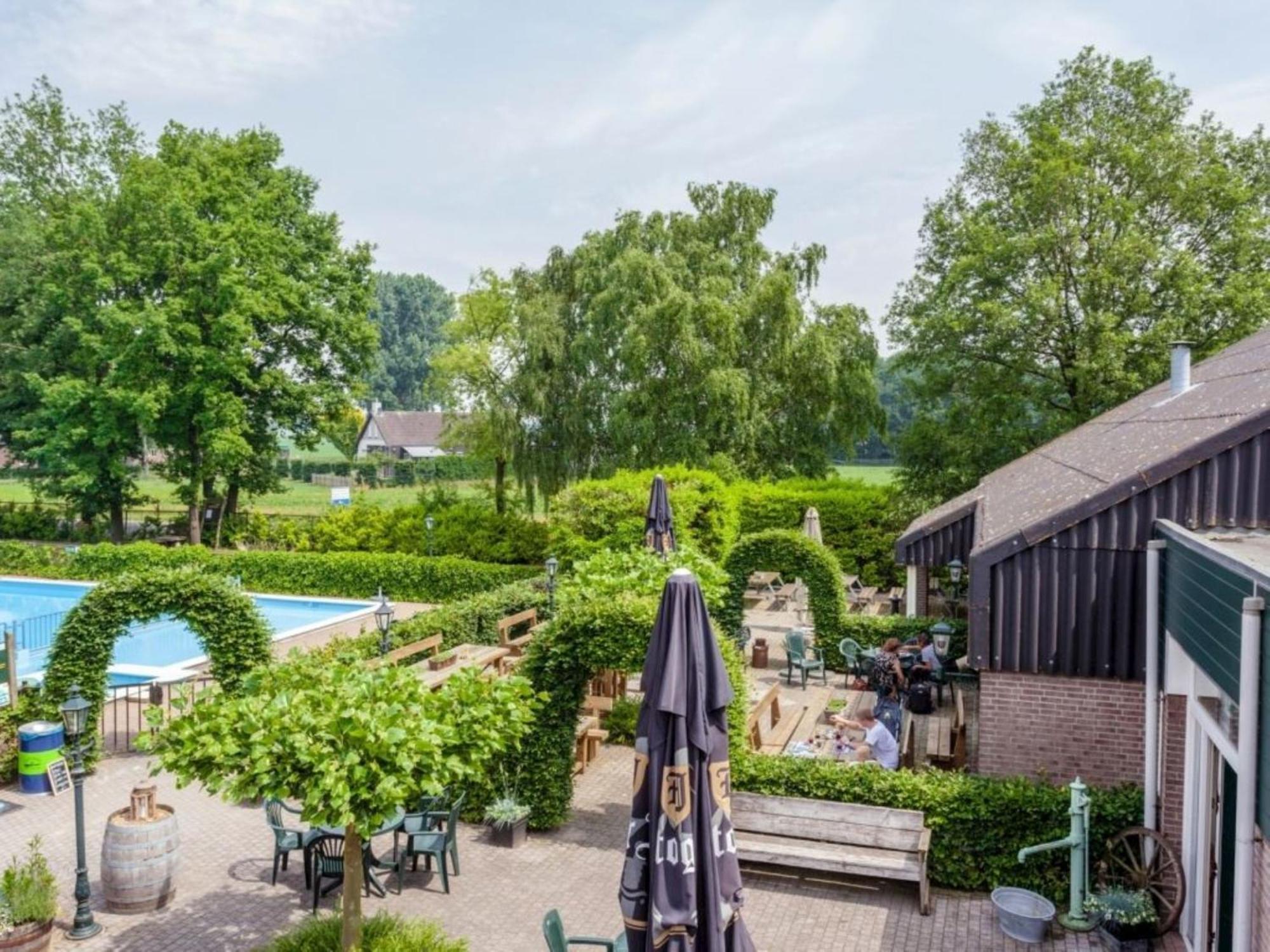 Heerlijk Huisje In Het Bos Op Chaletpark Kempenbos Diessen Ngoại thất bức ảnh